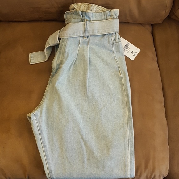 Light denim ankle Jean's - Picture 4 of 5